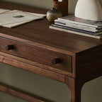 Arturo Desk