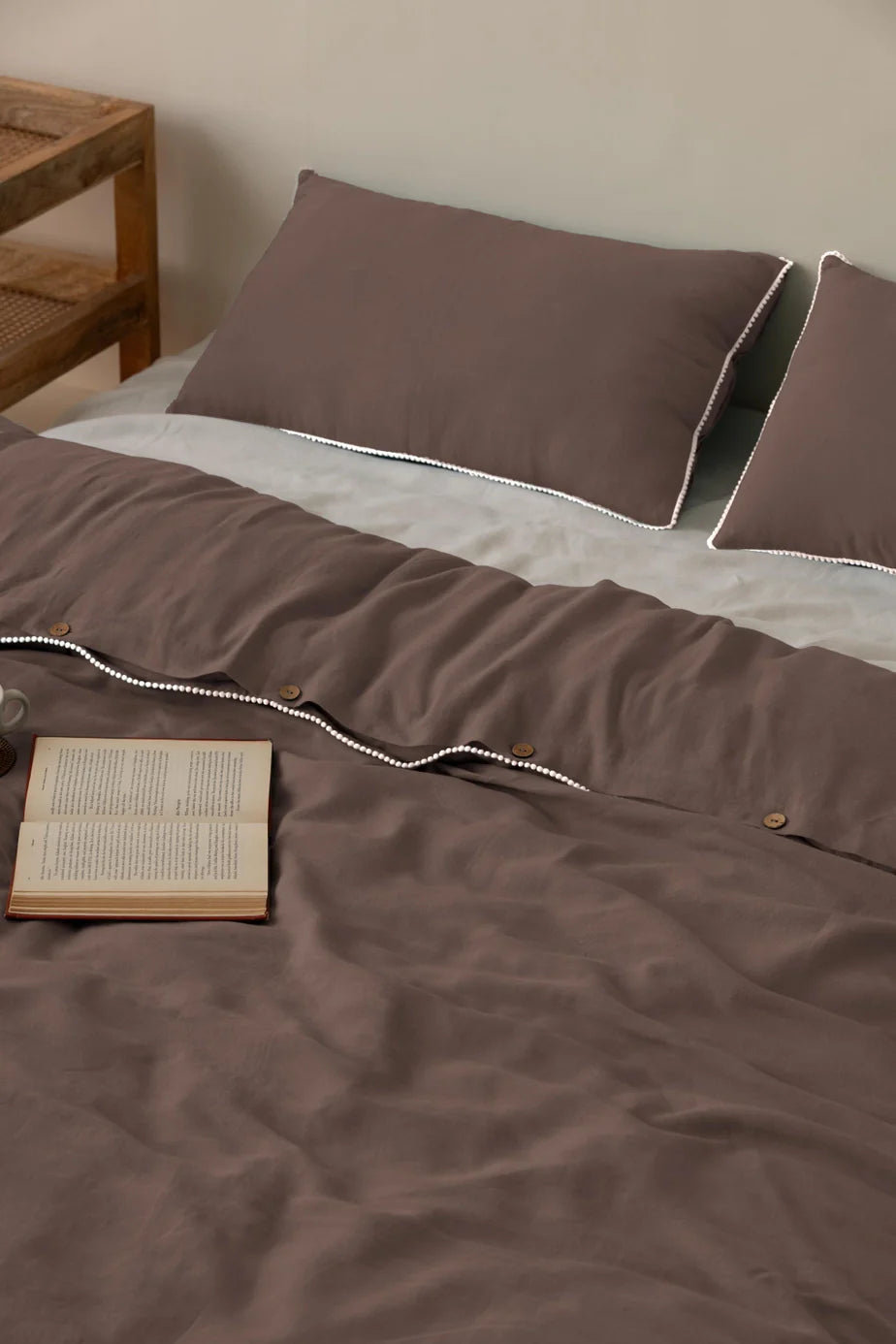 Linen Delight Lace Duvet Cover with Pillowcases