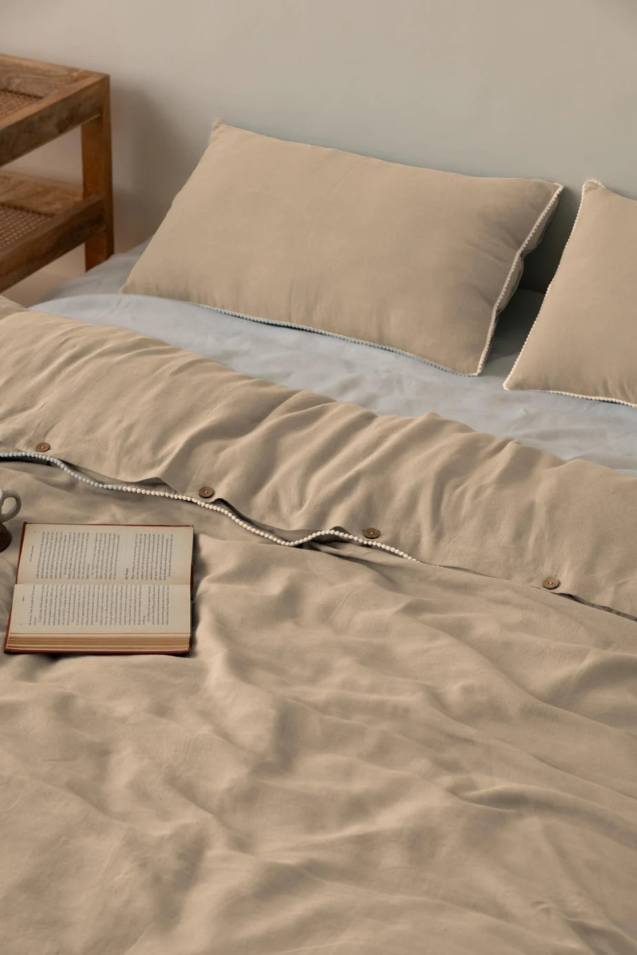 Linen Delight Lace Duvet Cover with Pillowcases