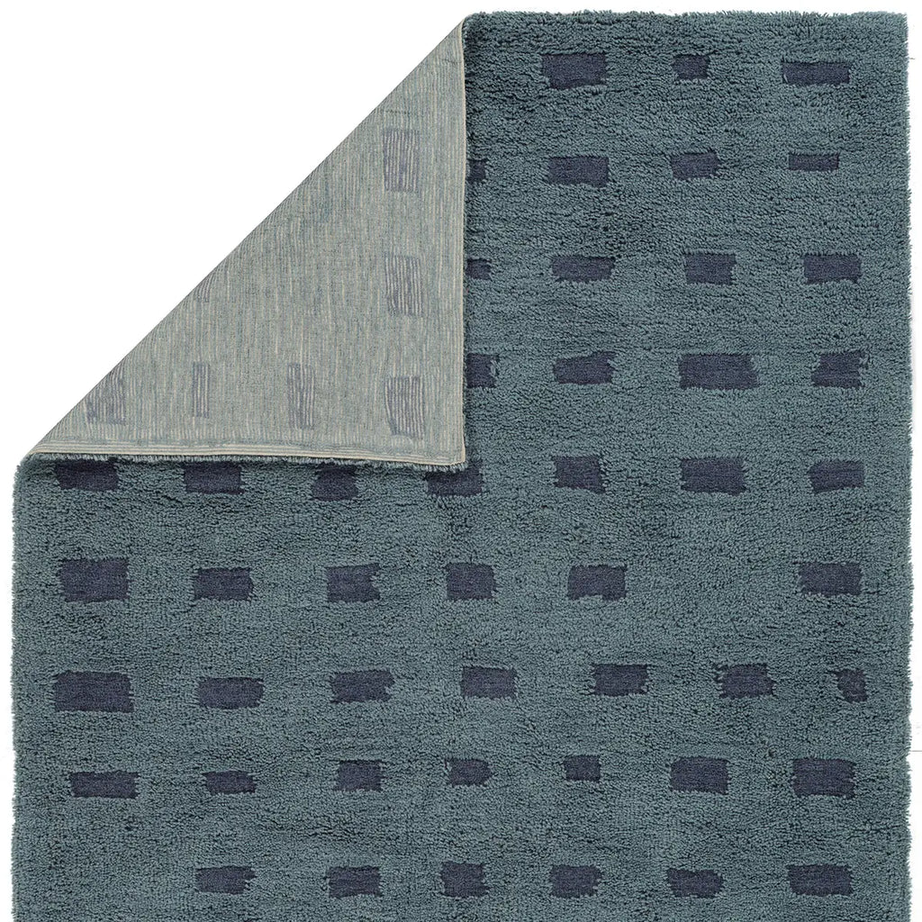 Liva Rug