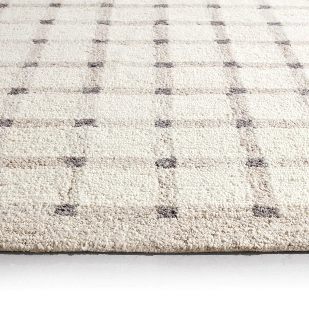 Hildie Rug